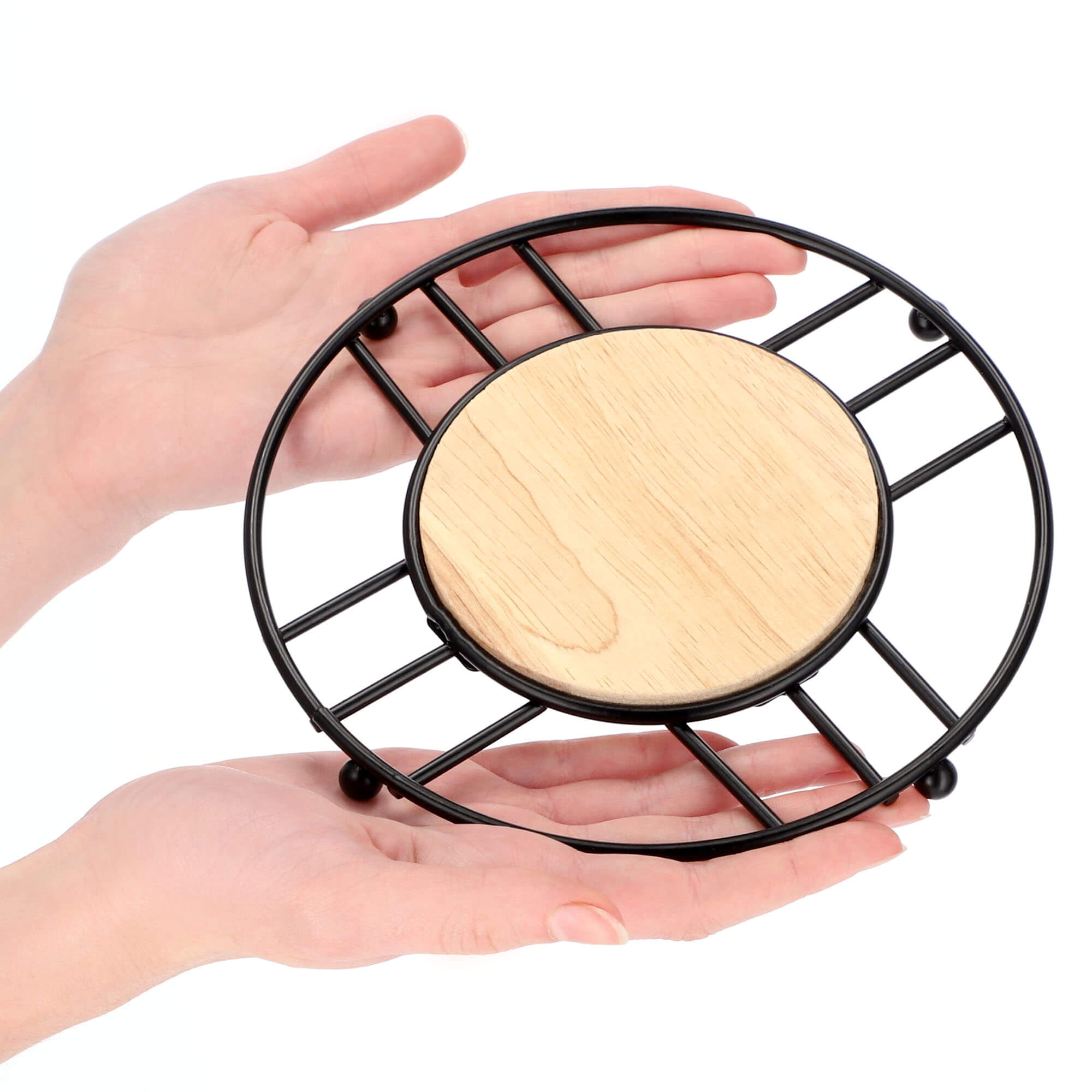 Podstawka metalowa pod naczynia 18 cm, czarna