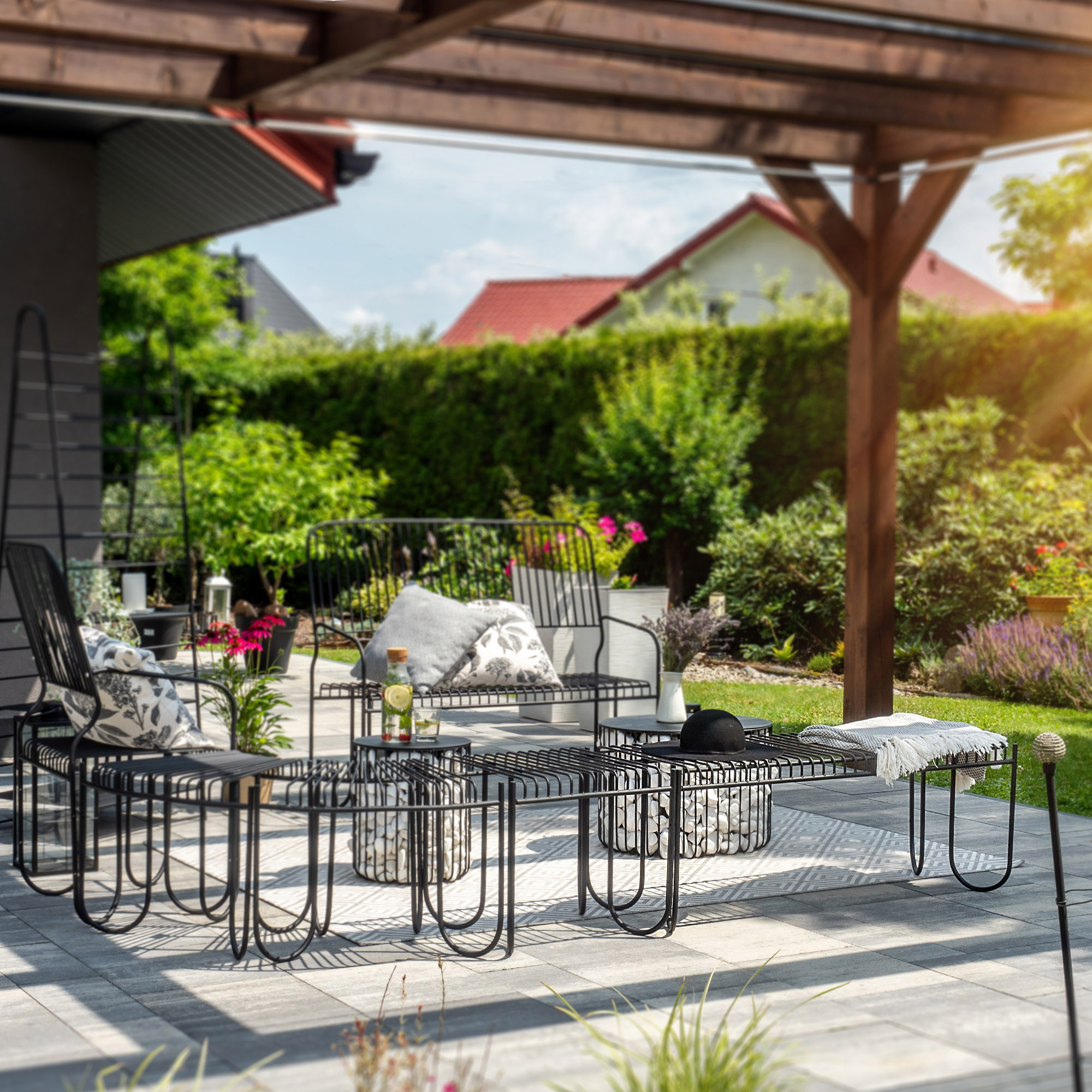 Ławka do ogrodu Ruste 120 x 45 cm, czarna