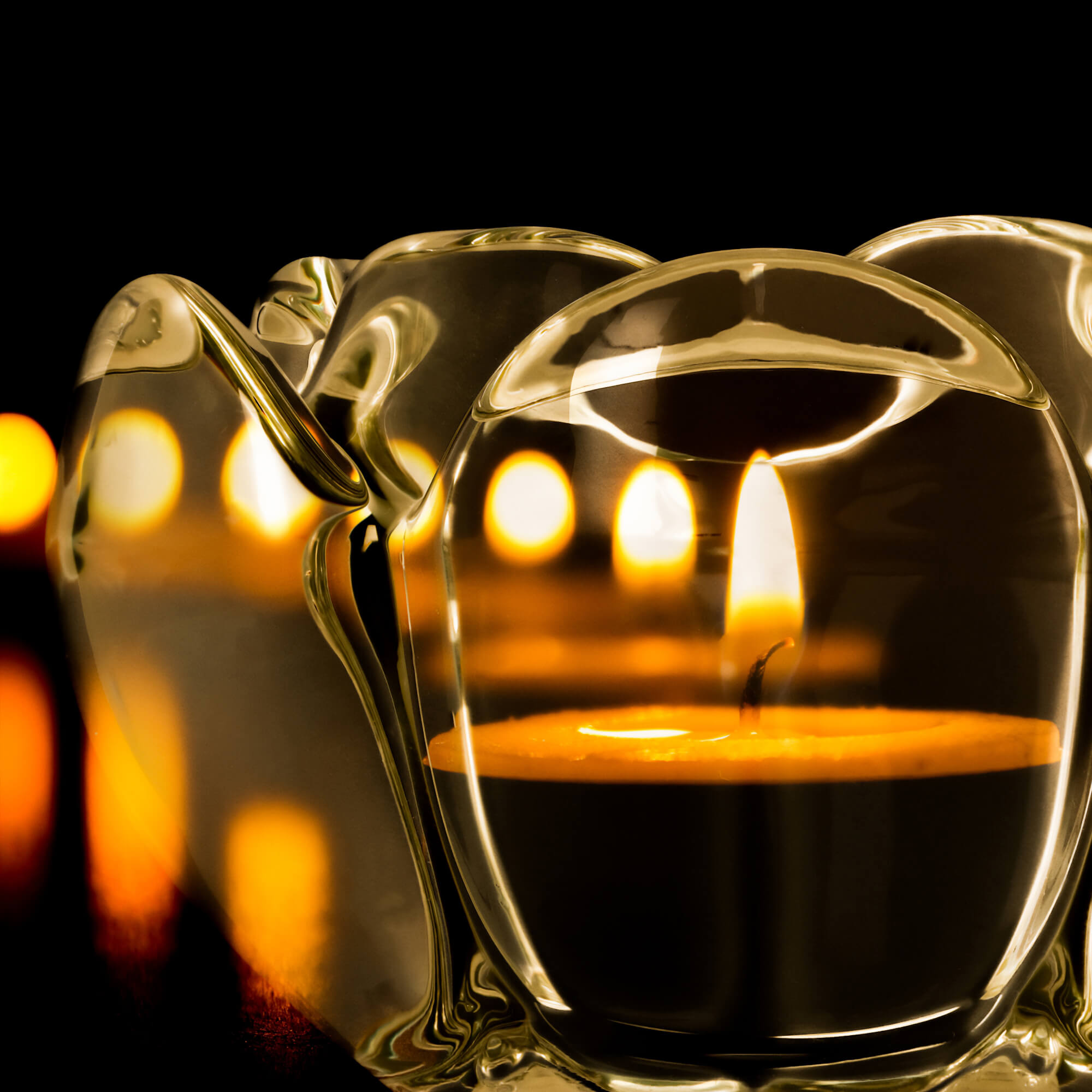 Szklany świecznik dekoracyjny 9 x 6 cm