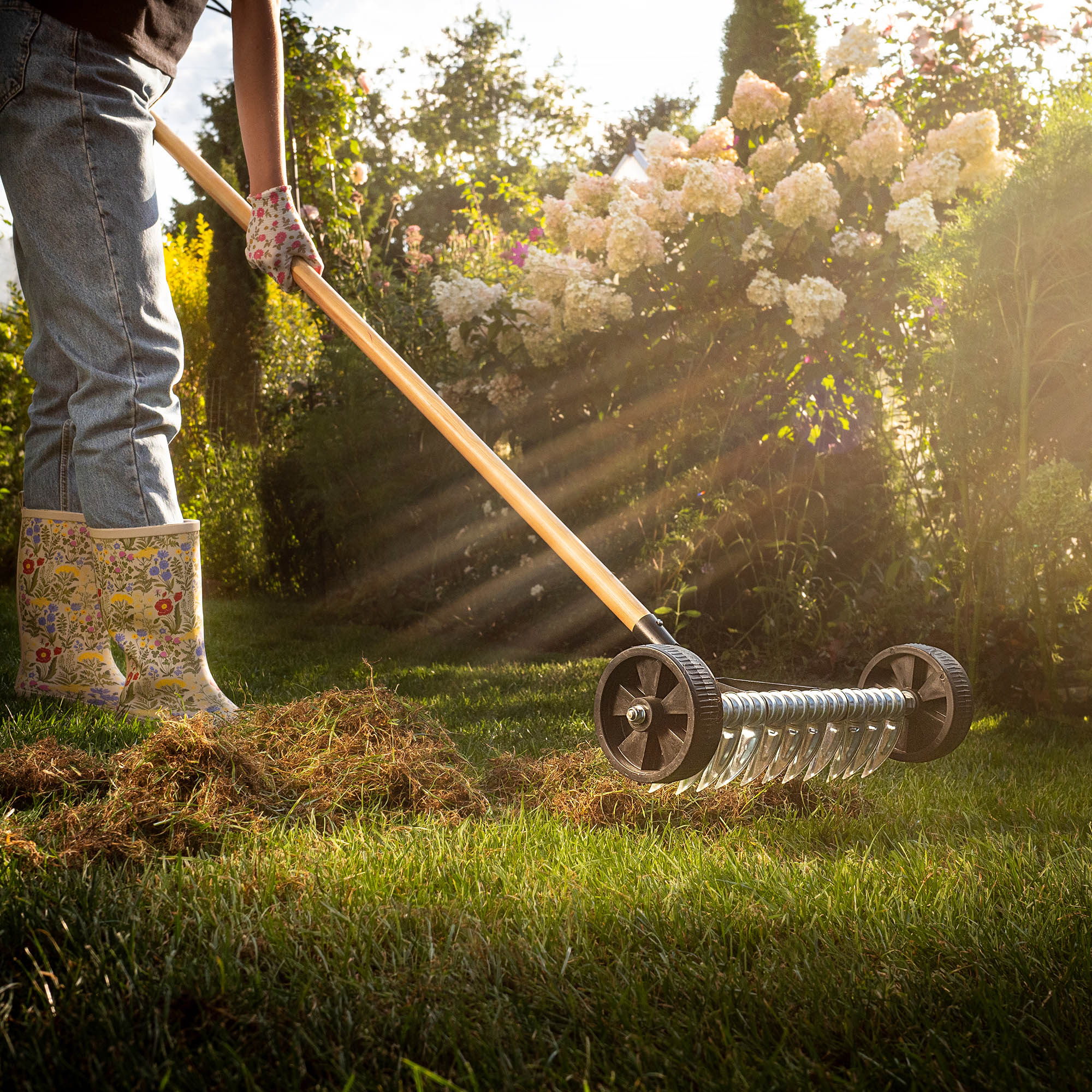 Aerator na kółkach 175 x 43 cm, srebrny