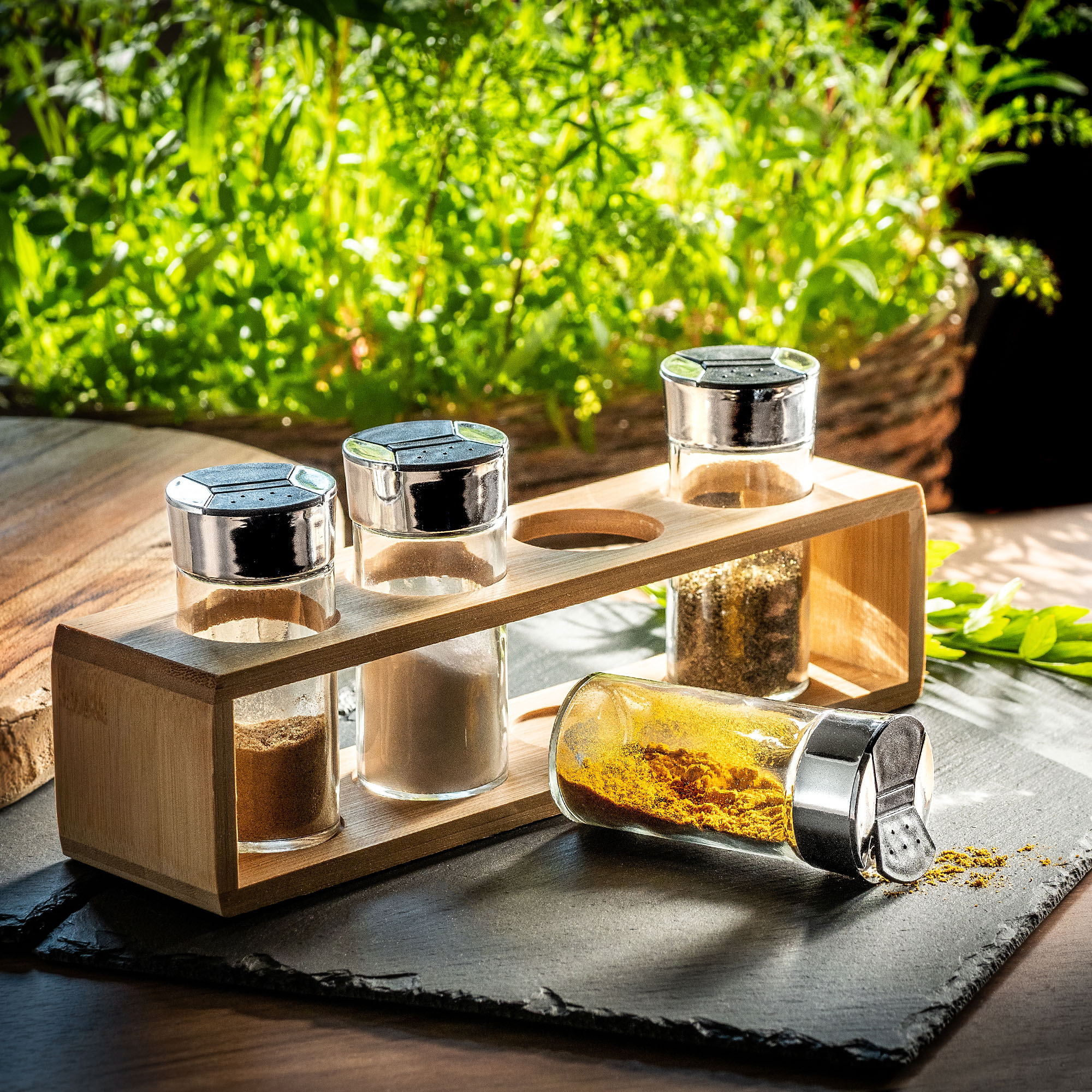 Komplet przyprawników z bambusową podstawką 4 szt.