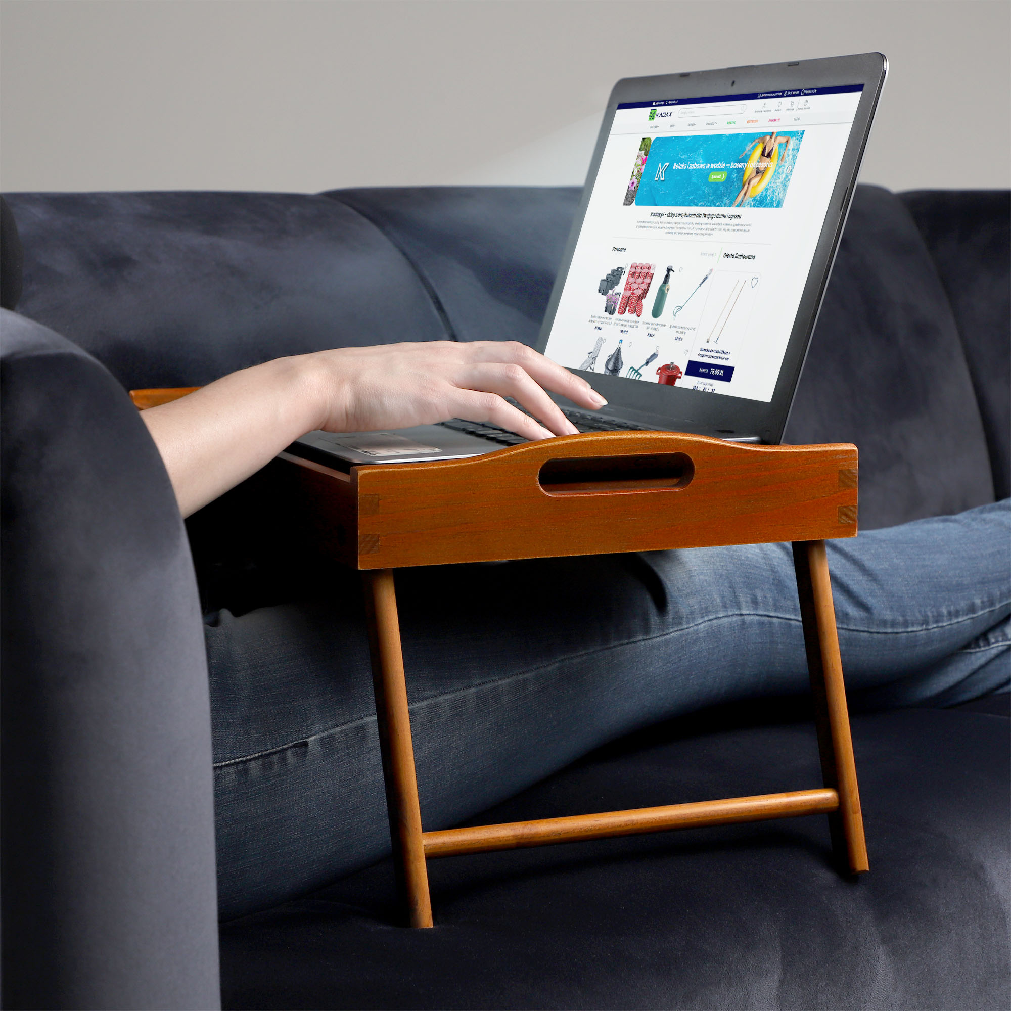 Stolik śniadaniowy Solia, pod laptopa, 50 cm, brązowy